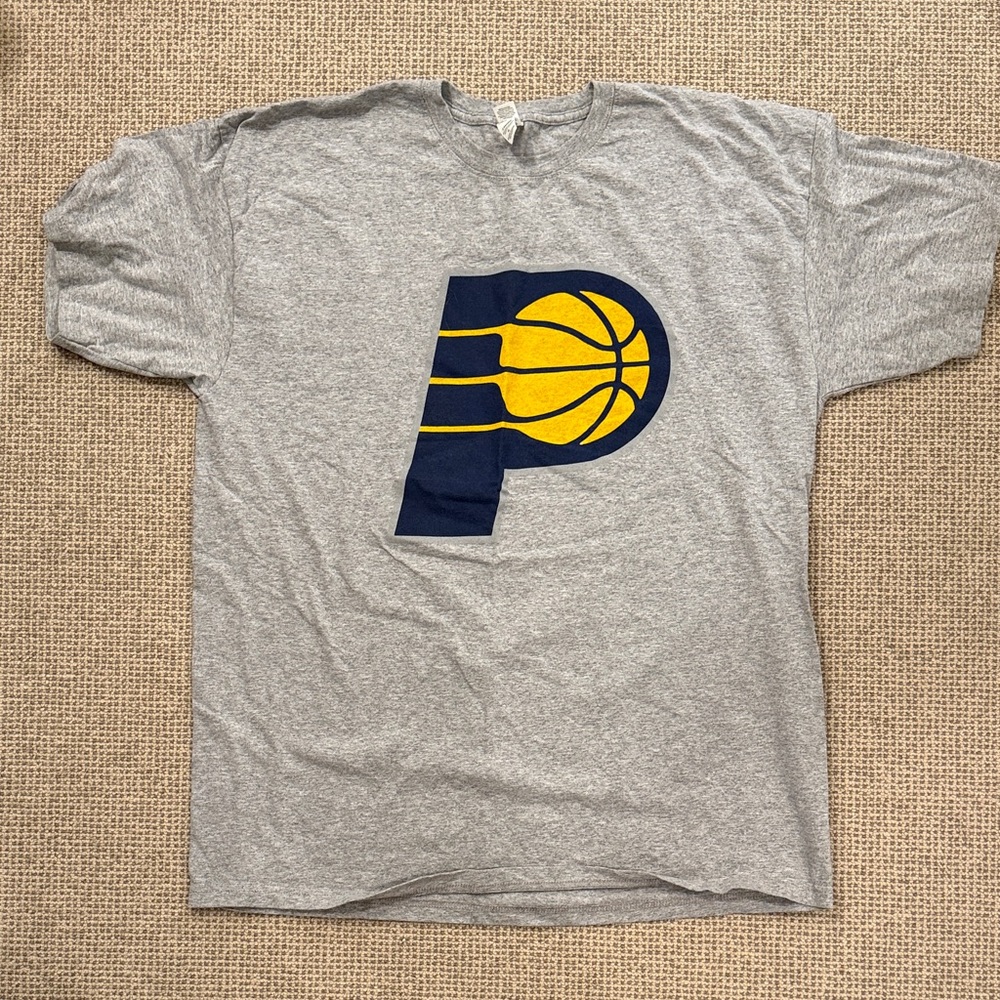 Indiana Pacers tee - size XL